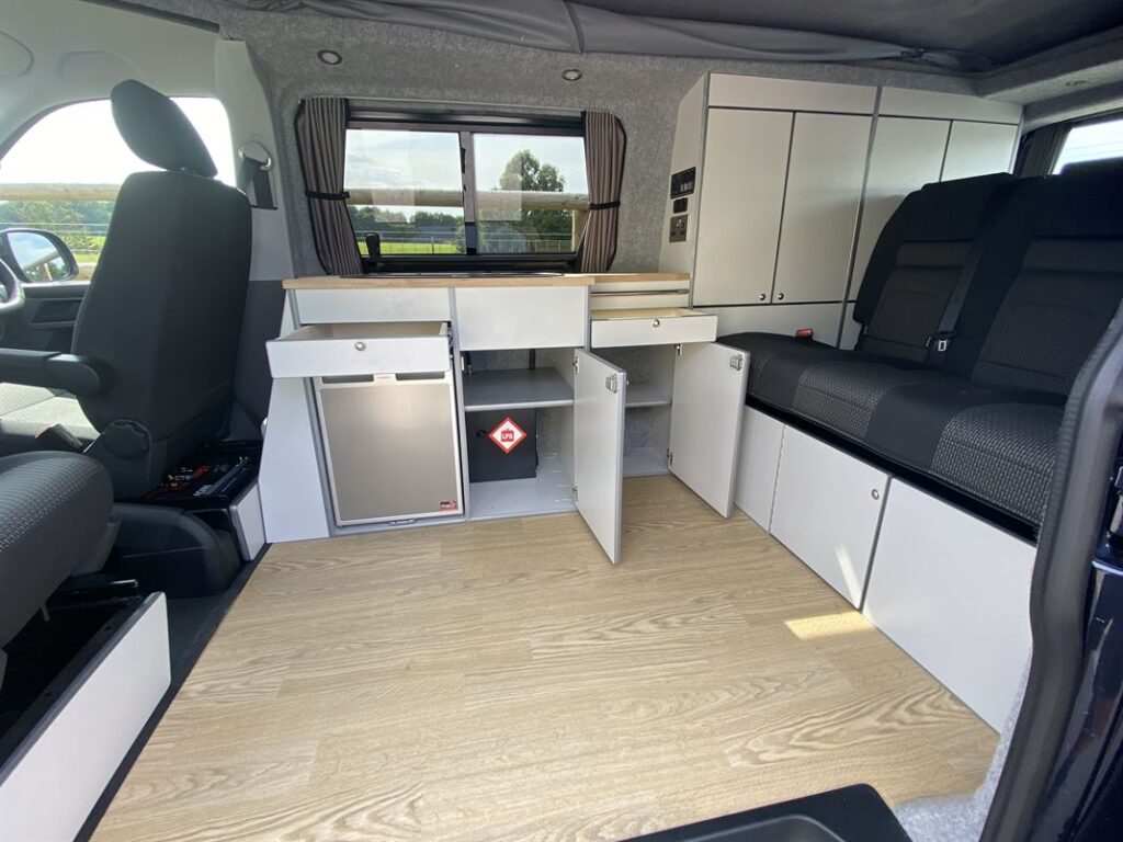 VW T6 LWB 4 Berth Full Conversion